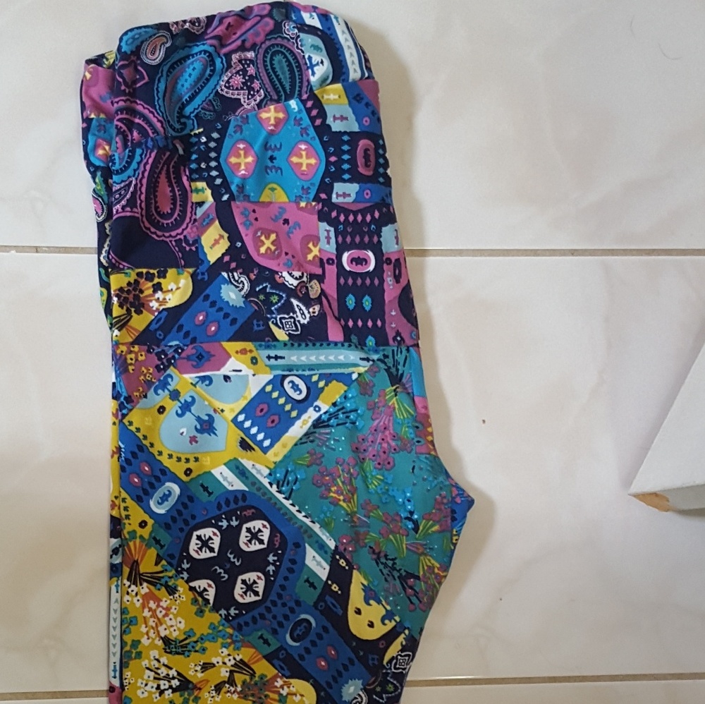 LULAROE TC2 leggings